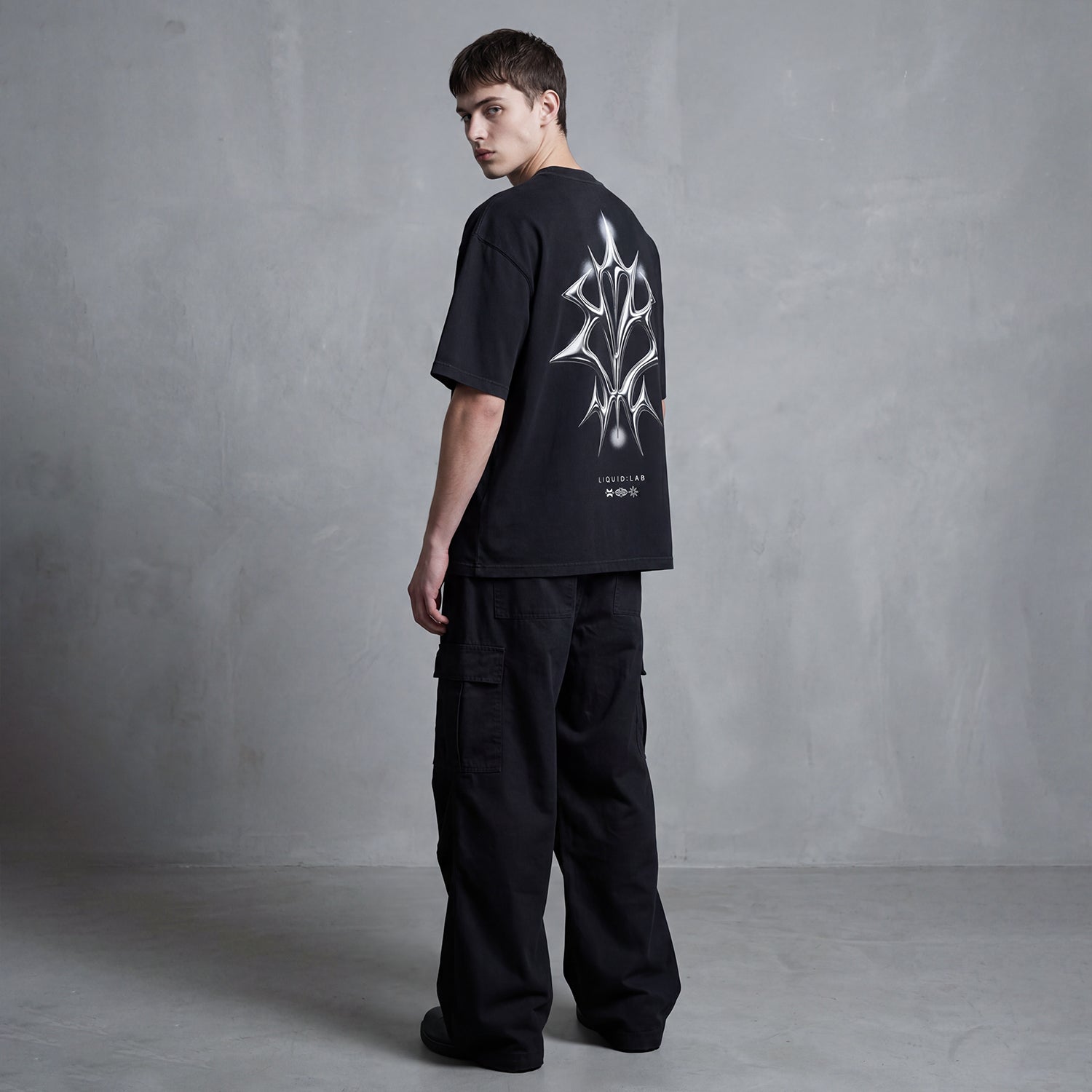 Liquid: Lab Onyx Tee – Kream Merch